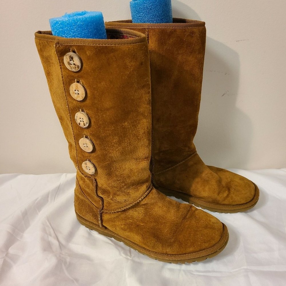 UGG Australia‎ Women's 3387 Lo Pro Button Fold Over Chestnut Boots Size 6
